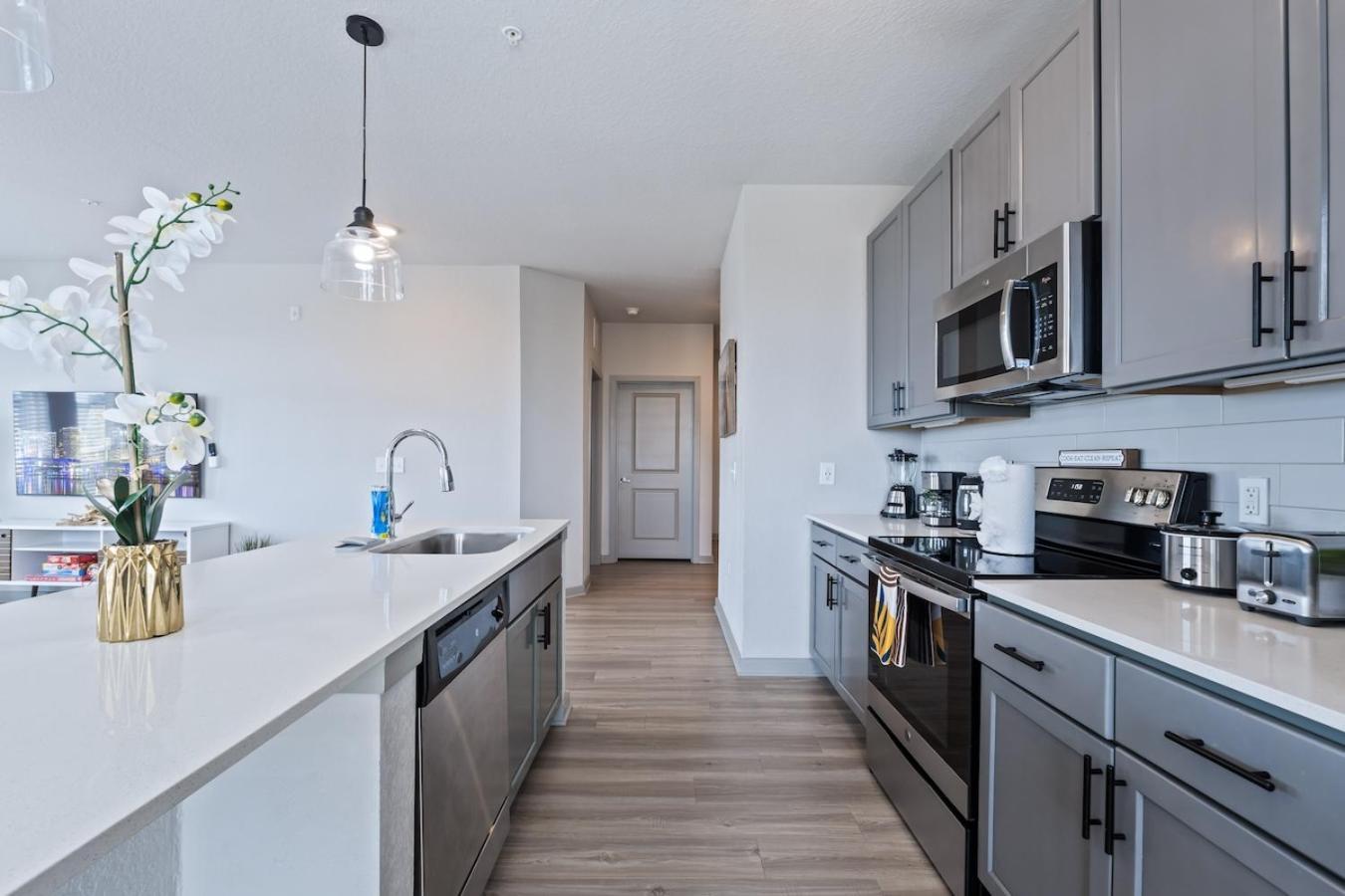 Central Avenue 2 Bed Mins From Tropicana Field St. Petersburg Exterior photo