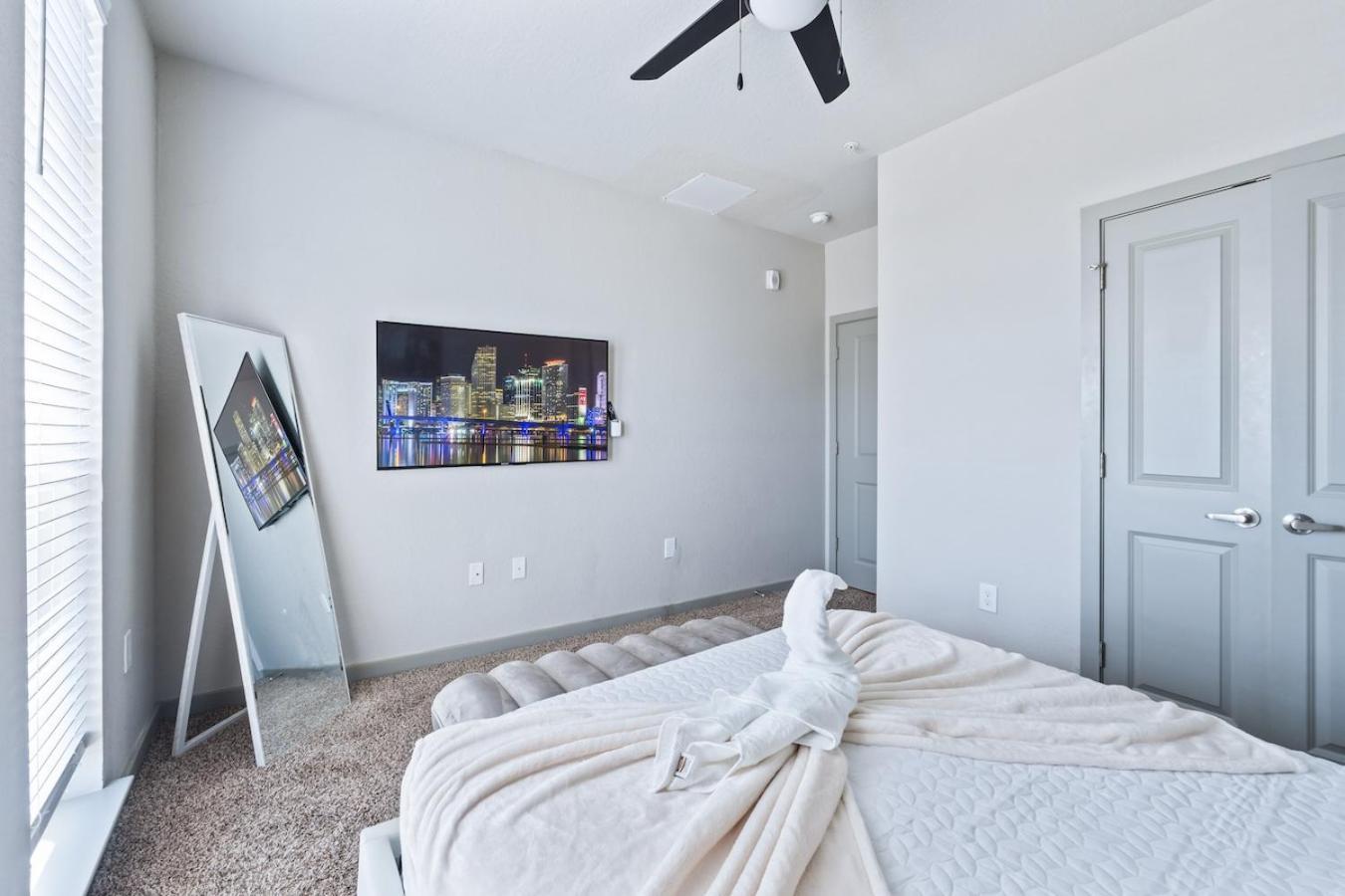Central Avenue 2 Bed Mins From Tropicana Field St. Petersburg Exterior photo