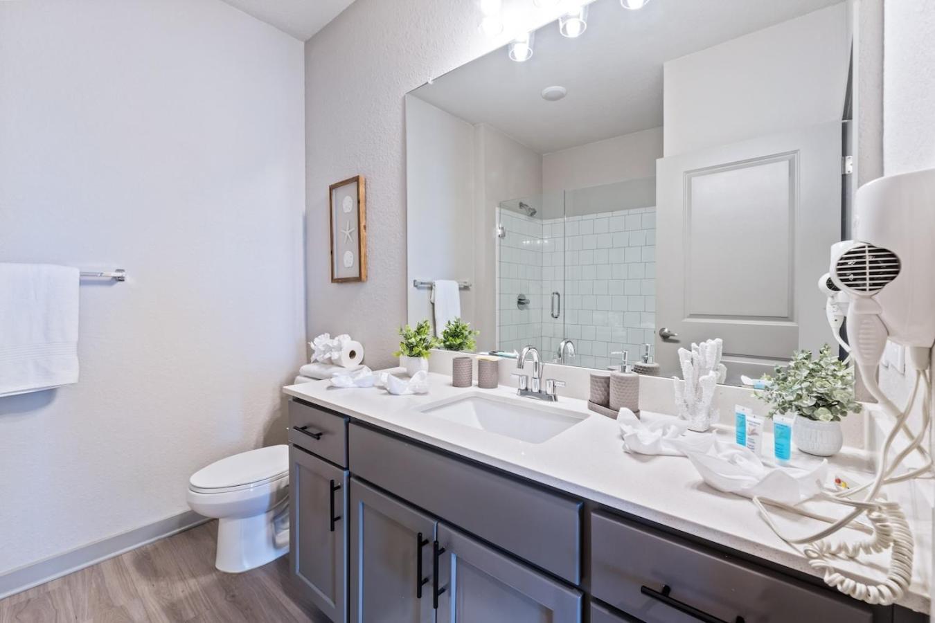 Central Avenue 2 Bed Mins From Tropicana Field St. Petersburg Exterior photo