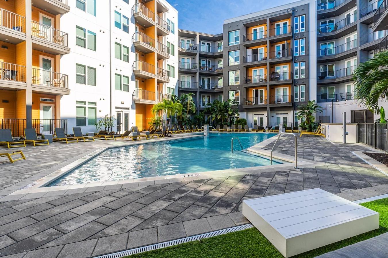 Central Avenue 2 Bed Mins From Tropicana Field St. Petersburg Exterior photo