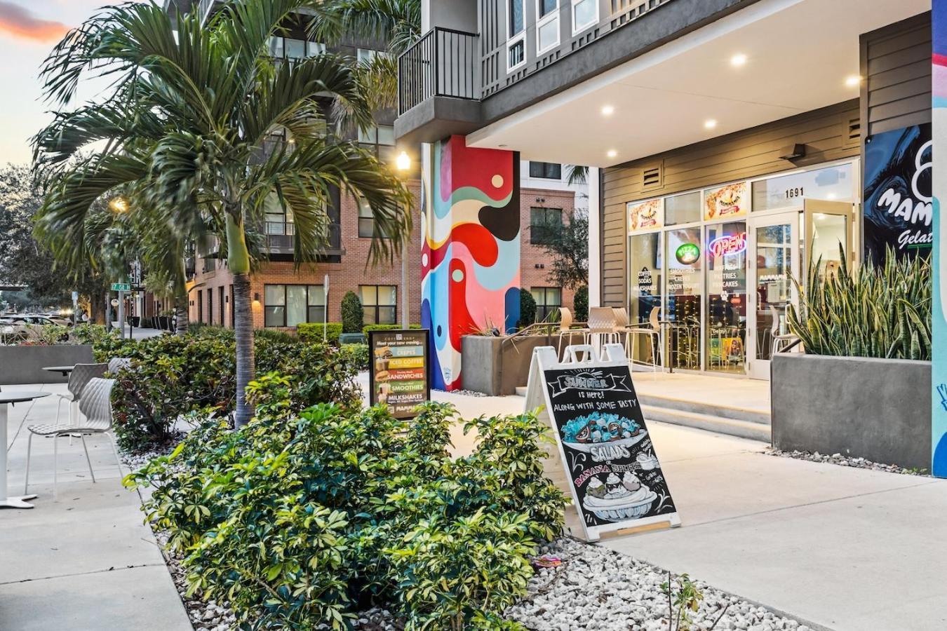 Central Avenue 2 Bed Mins From Tropicana Field St. Petersburg Exterior photo